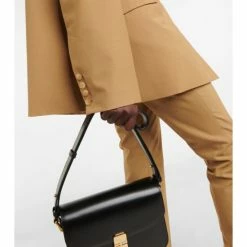 Nanushka Giedre Blazer 7 Nanushka Giedre Blazer -Paco Rabanne Elegant Store unnamed file 848